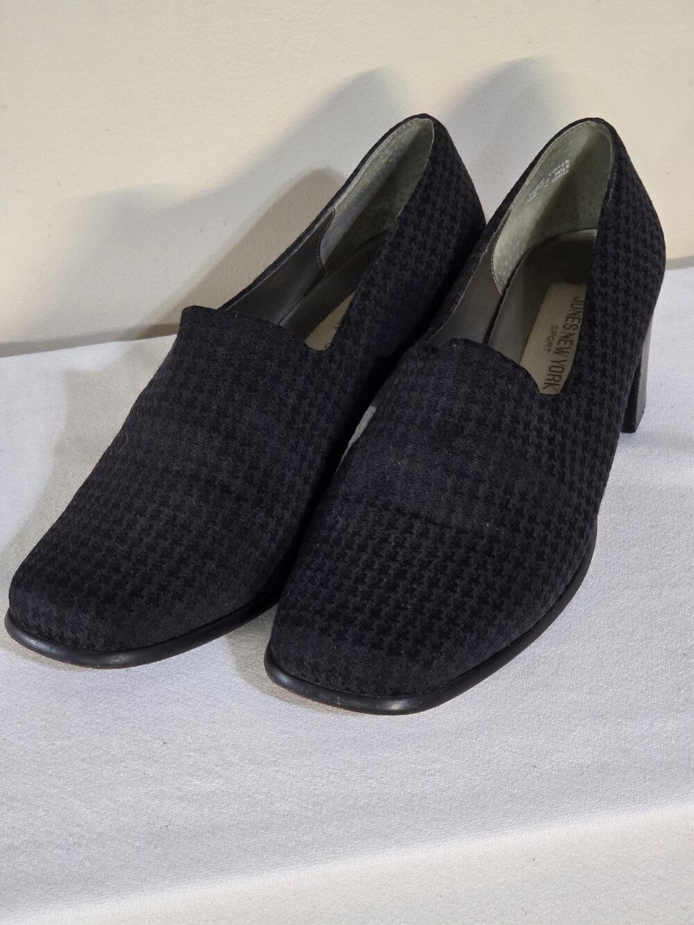 Jones New York Womens Black Soft Fabric Slip On Size 10 Block Heel Minimalist